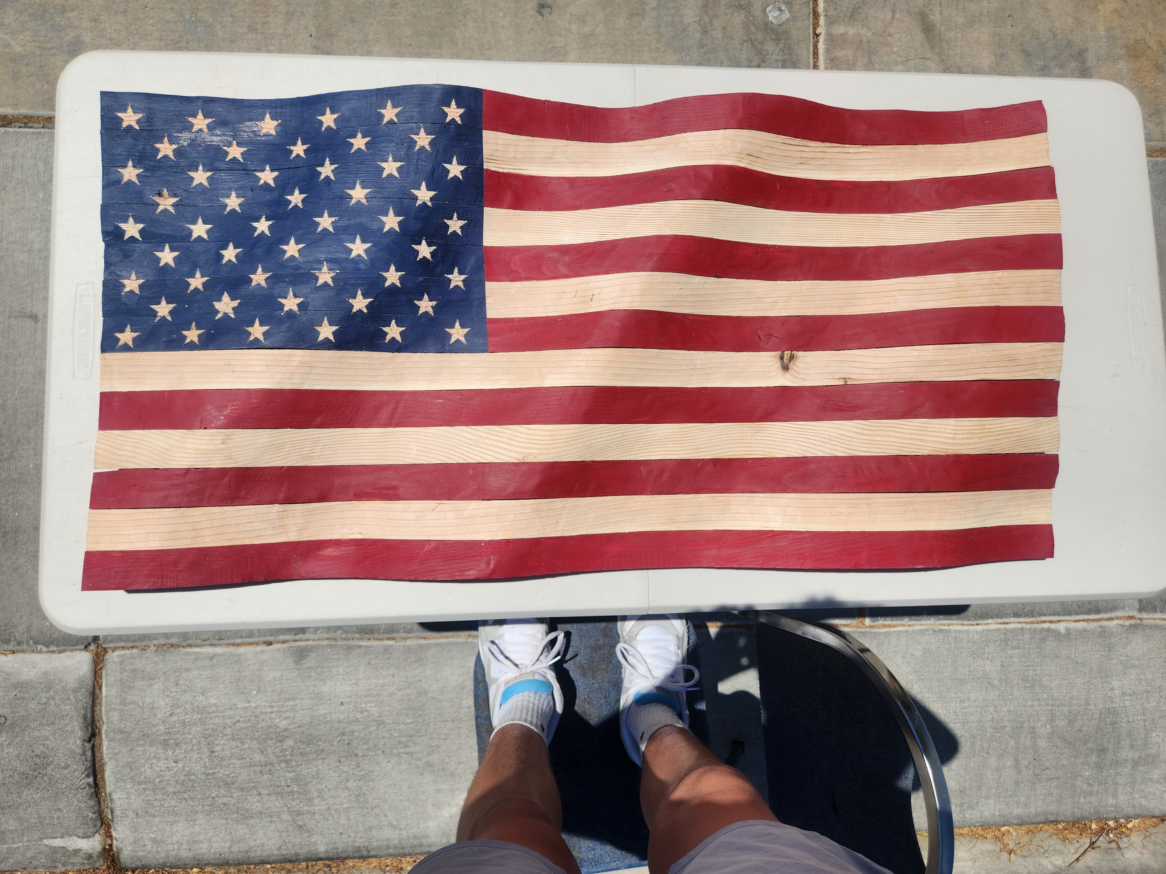 Wood stripe wavy flag